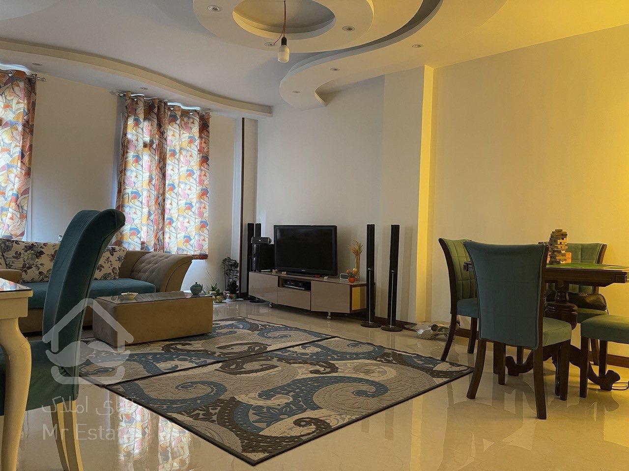 ۸۰ متر دو خواب زیر قیمت منطقه