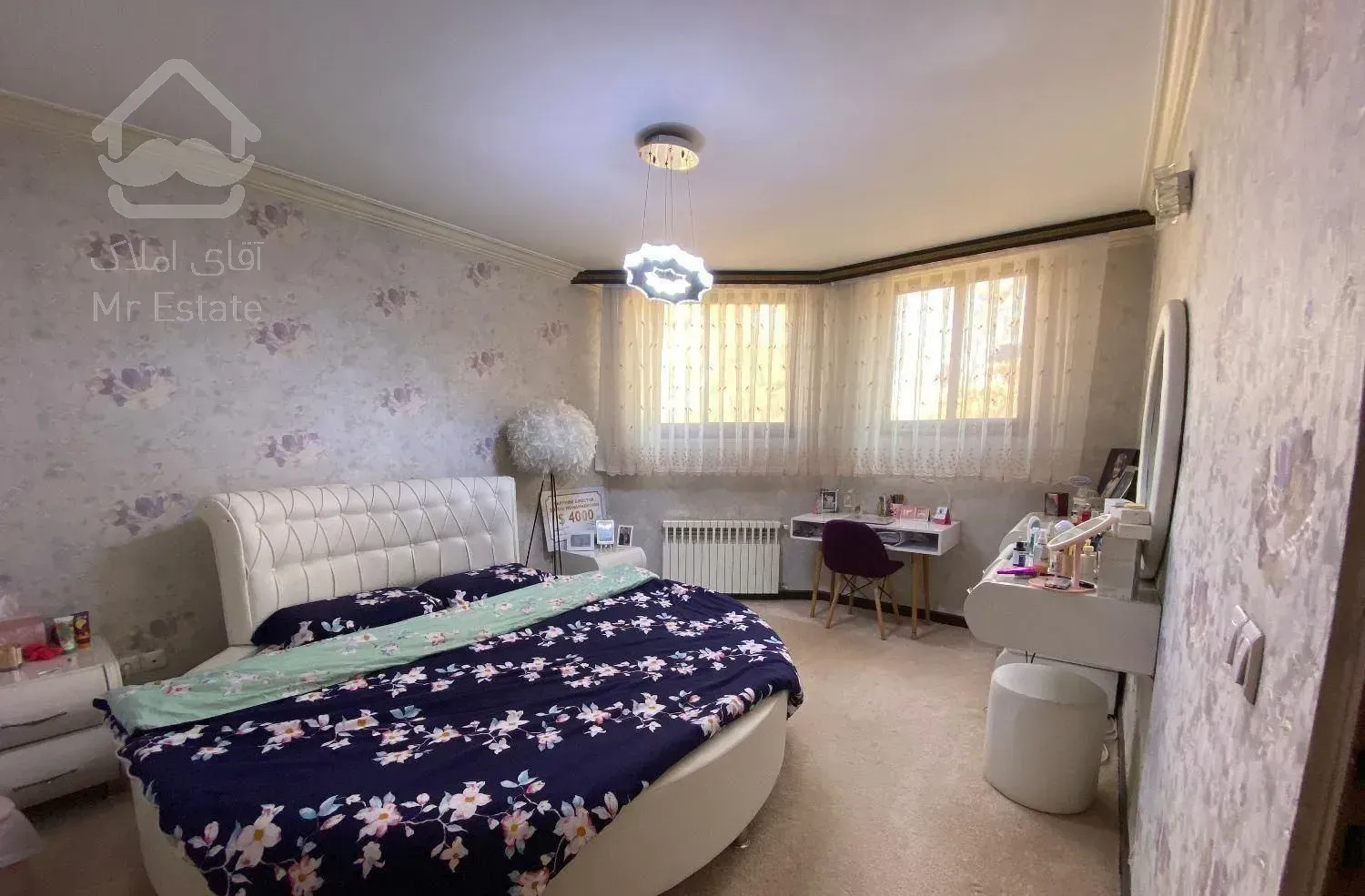 آپارتمان۱۹۸متری بسیار شیک۴ خوابه در مشتاق دوم