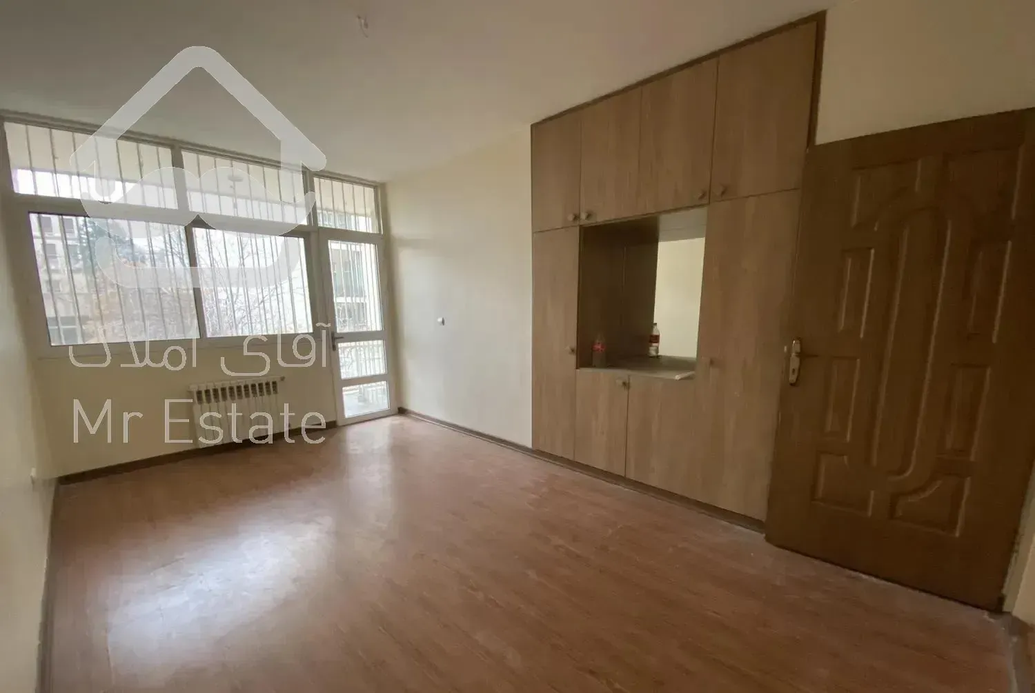 160 متر نزدیک مترو میرداماد