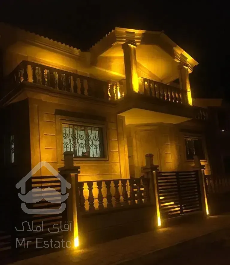 ویلا ۴۰۰ متری داخل شهرک نمک آبرود