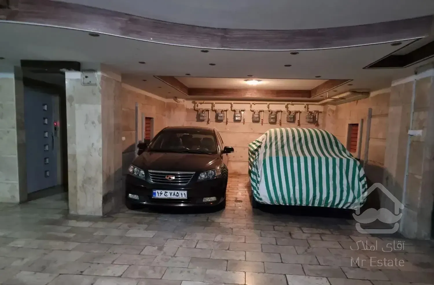 ۶۴ متری با پارکینگ و آسانسور نیروهوایی