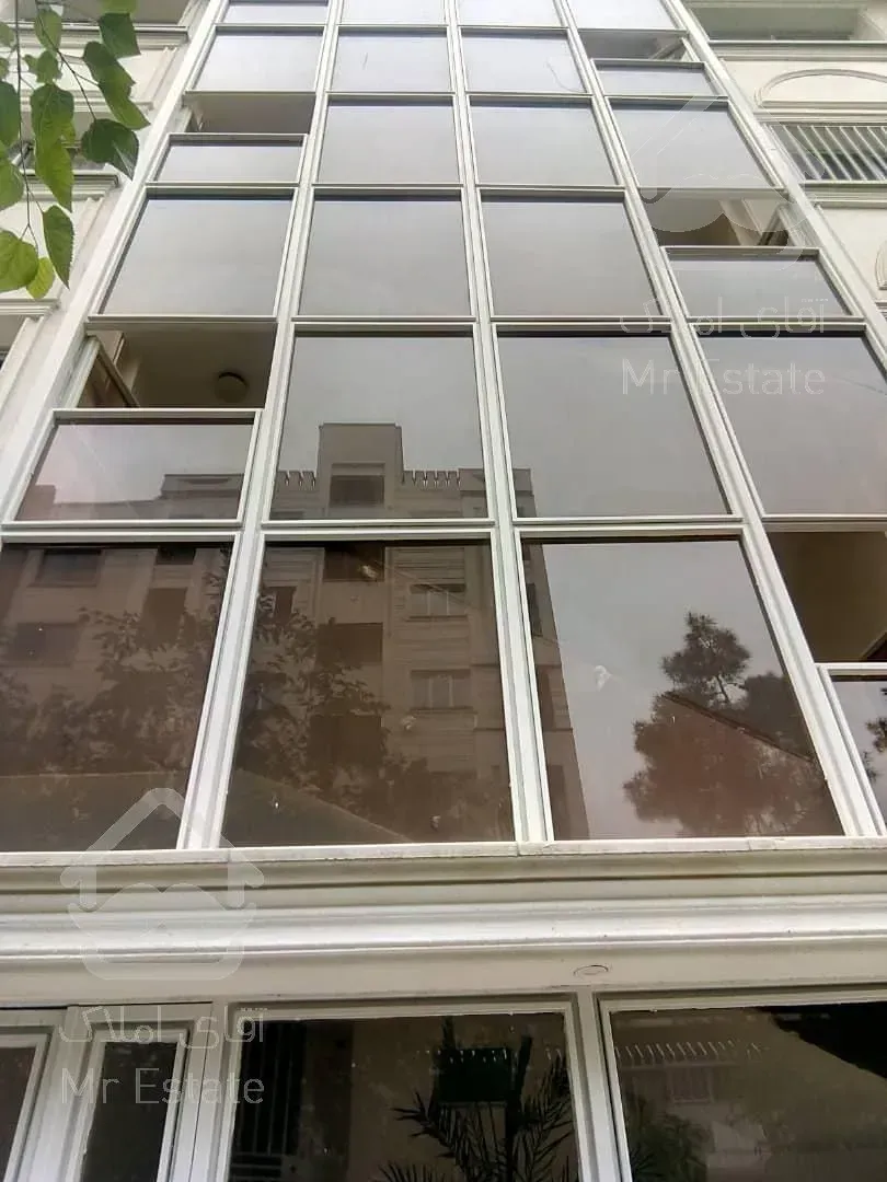 واحدی با نور فراوان