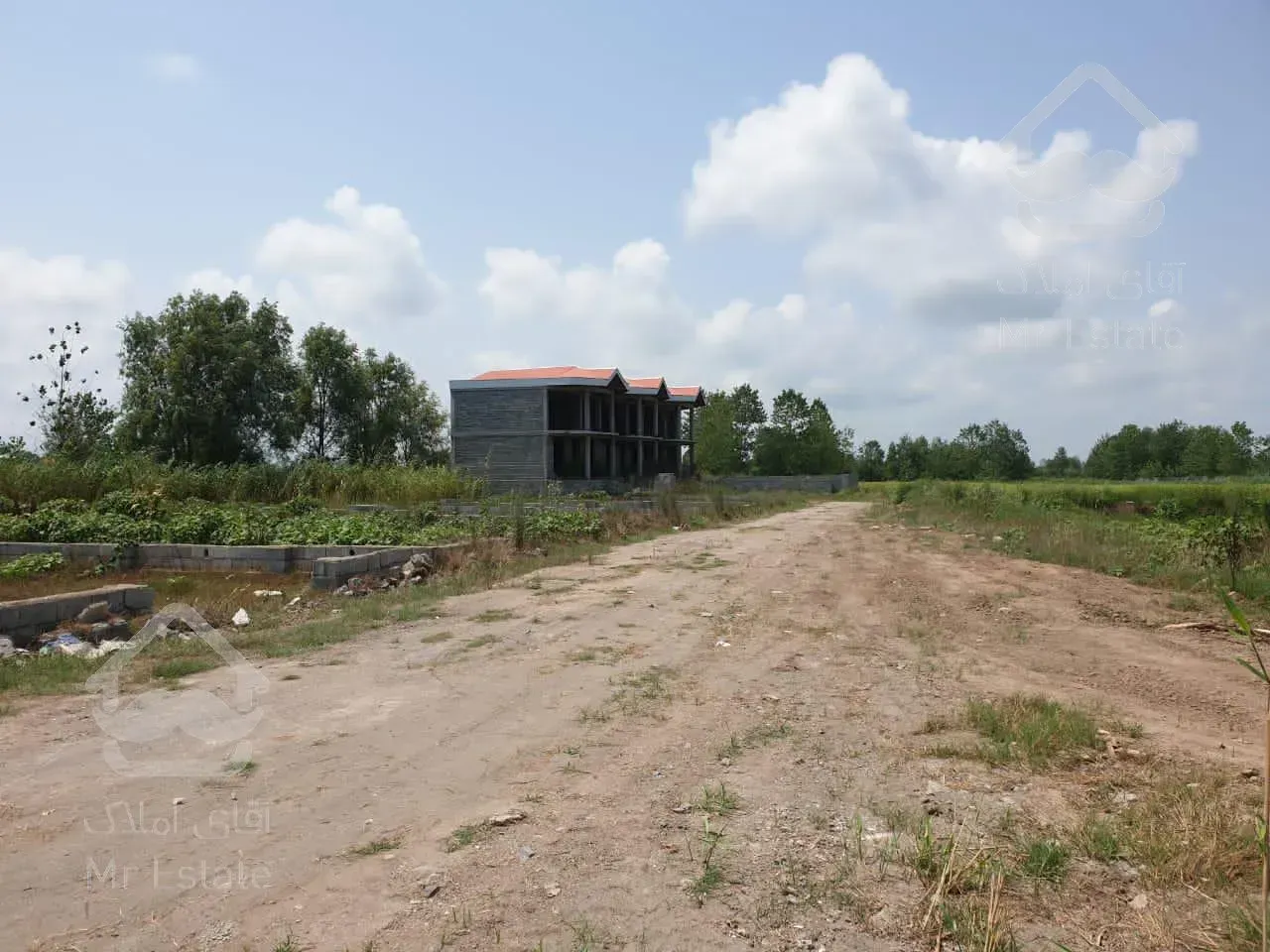 345 متر زمین مسکونی