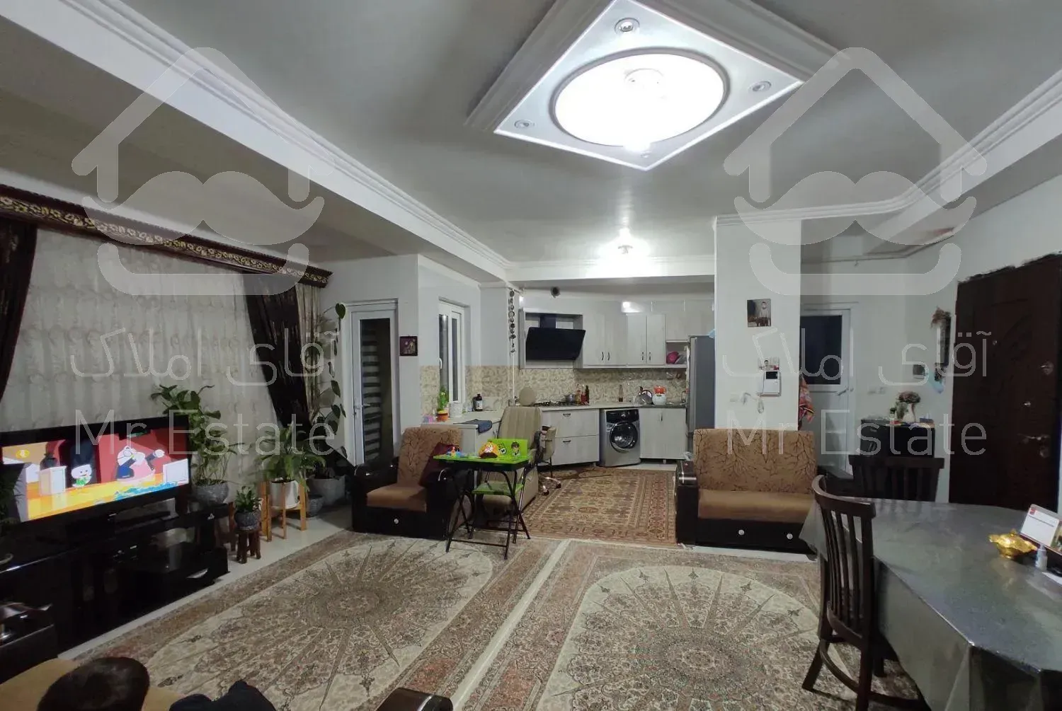 دو واحد قابل فروش،طبقه اول و طبقه سوم فول امکانات