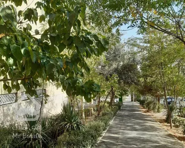 ۱۱۰ متر سه خواب/سرو /پاکنژاد