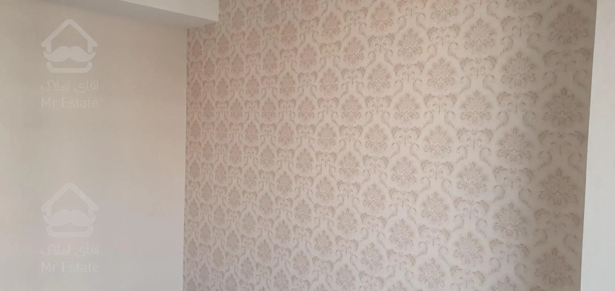 ۸۲متر واحد در خیابان گاندی مجتمع ۲۰ واحدی