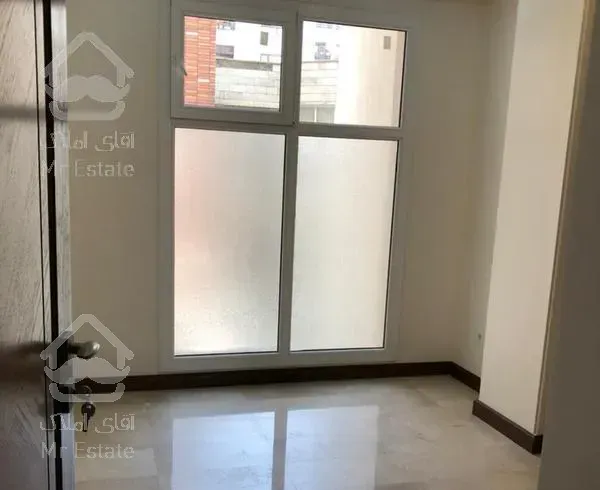 سعادت آباد 130متر (۳ خوابه) ۲ پارکینگ سندی