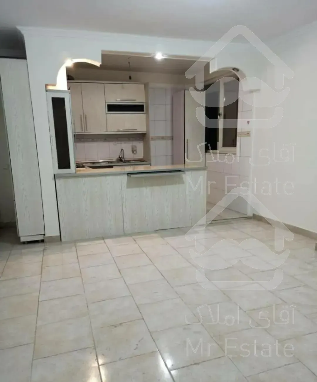 ۵۵متر با پارکینگ و انباری