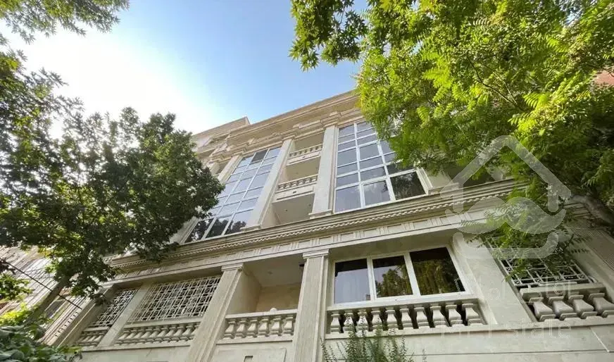 قیطریه ۱۶۰ متر ۳ خواب لوکیشن بسیار عالی