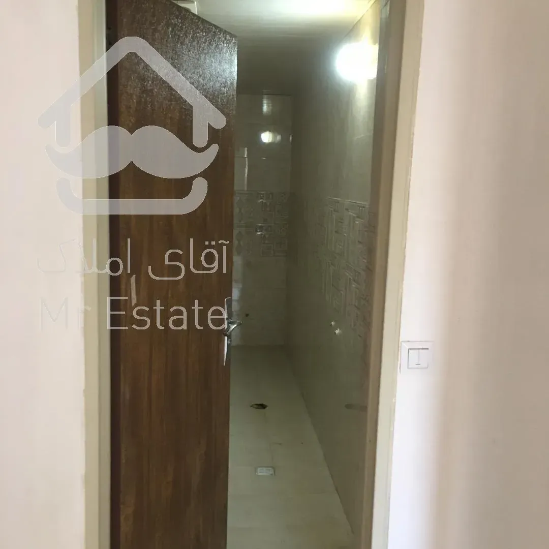 160متر / ۳خواب / فول امکانات کلید نخورده