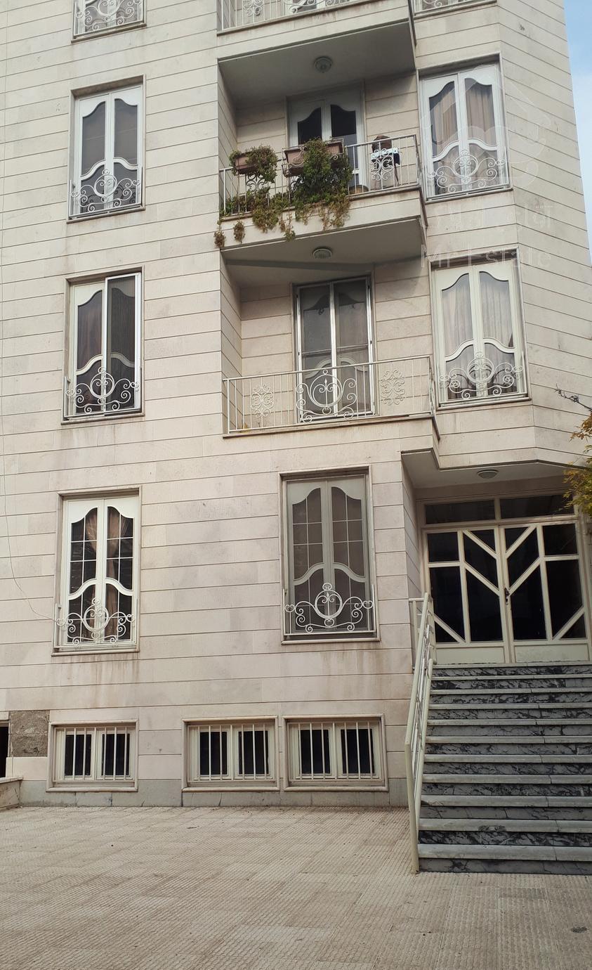 آپارتمان ۱۲۸ متری - فردوس شرق