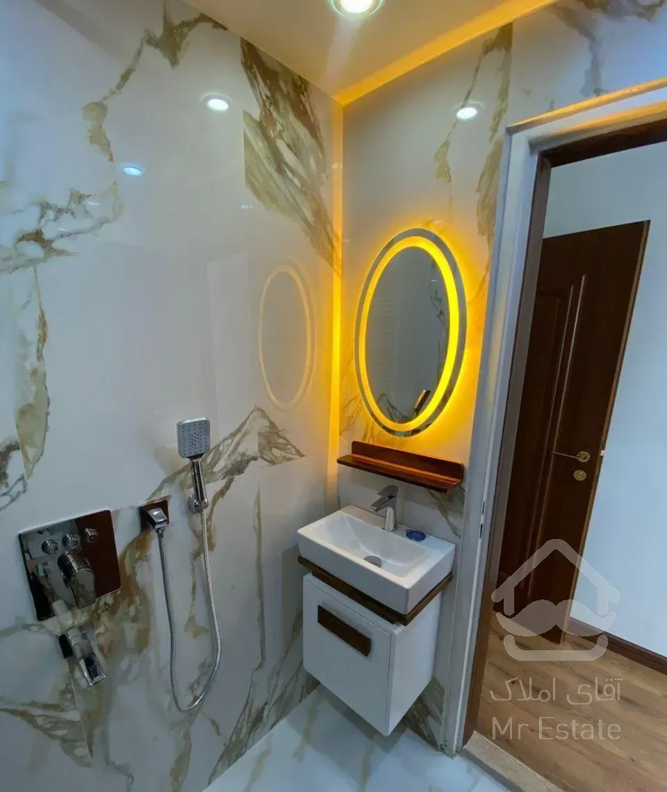 ۱۳۵ متر ۳ خواب / ۲ پارکینگ سندی/ فایل شخصی