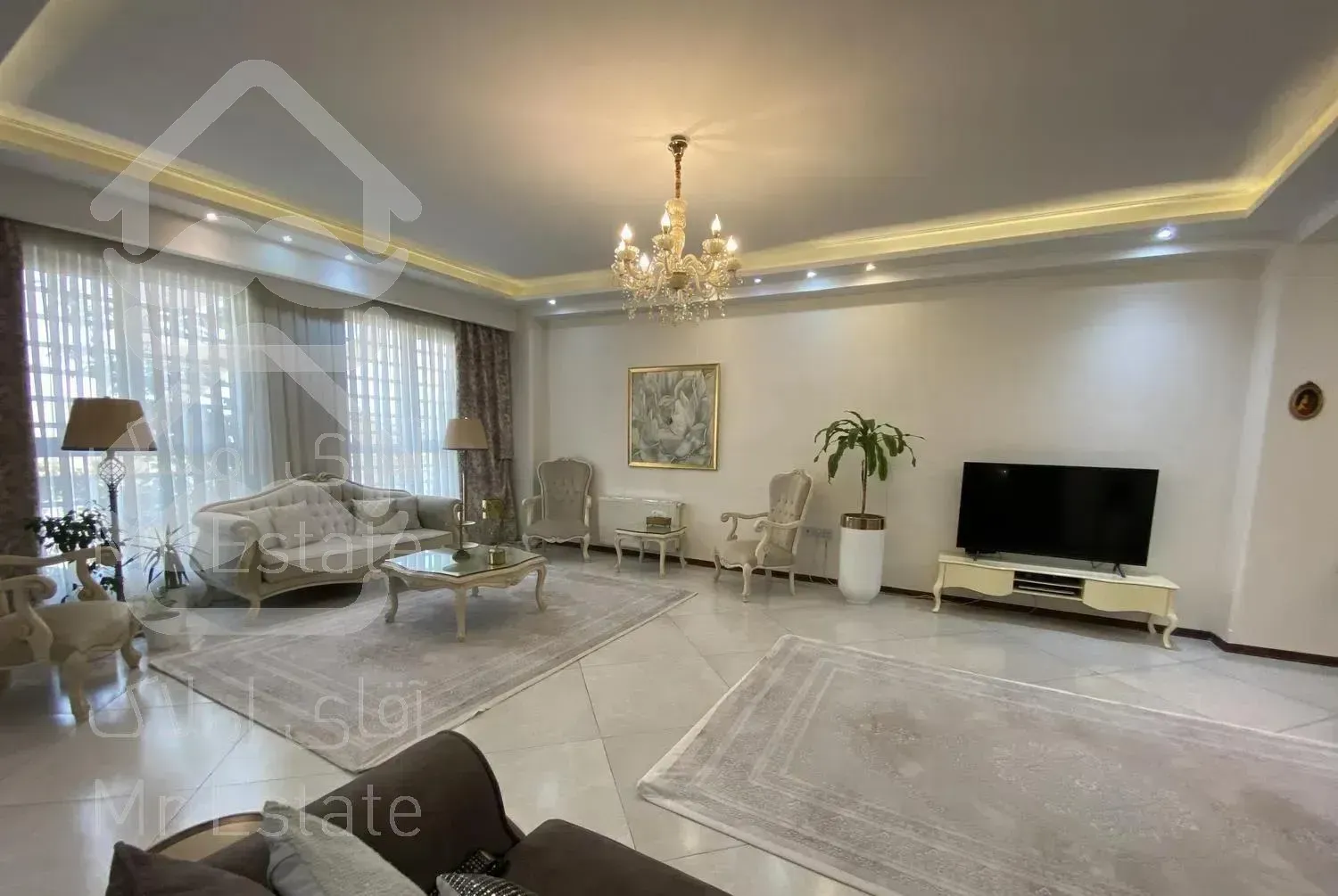 135 متر 3خواب  سند تک برگ ولیعصر ورداورد روبه کوه