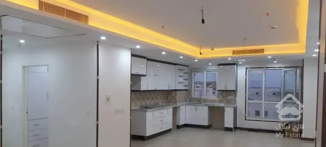 ۱۲۰متر ۲ خواب / کلید نخورده / دریاچه چیتگر