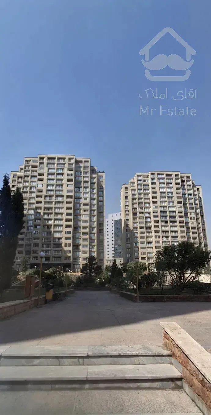 شهرک غرب برج های هرمزان 192 متر