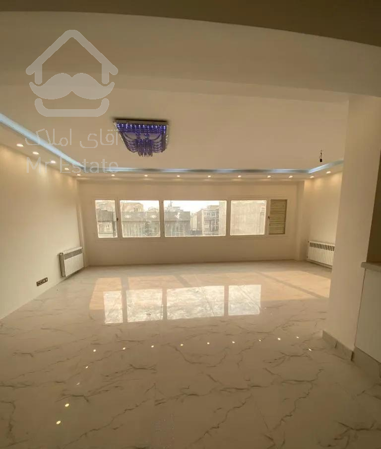 170متر/سه کله نورگیر/کم واحد/مشاعات تمیز/خوش نقشه