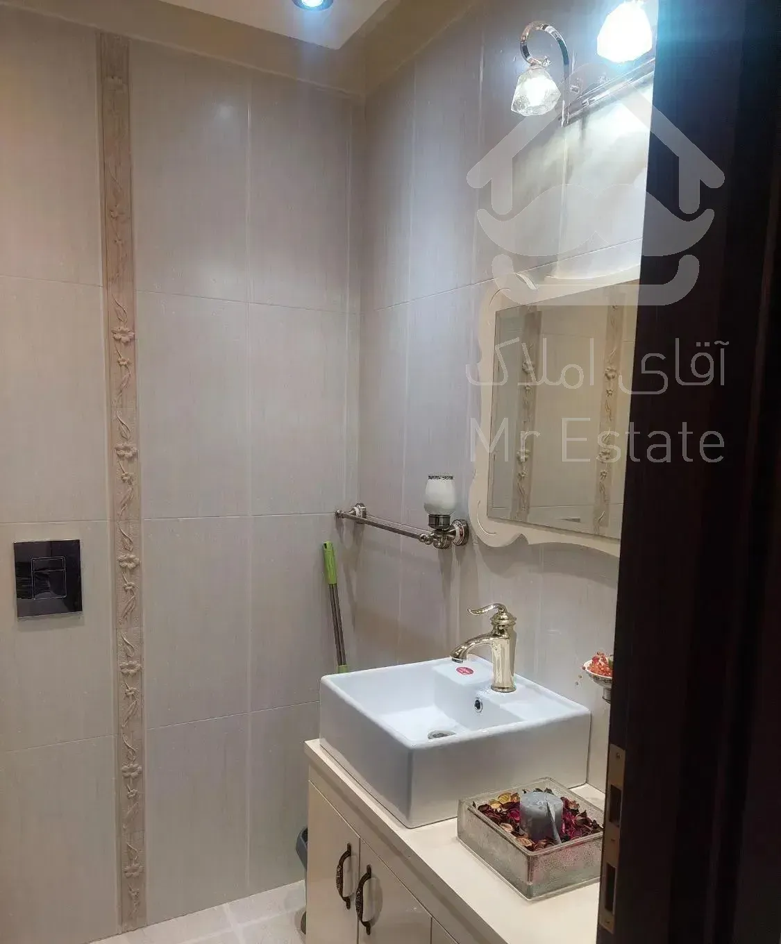 ۱۰۵ متری پاسداران بوستانها