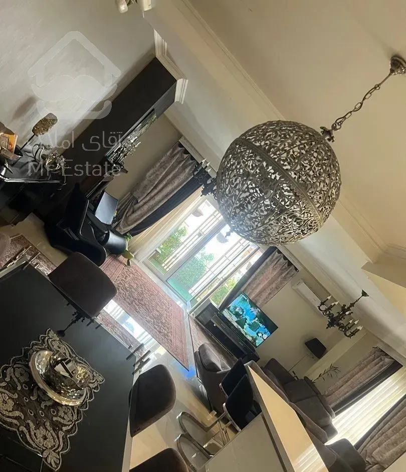 آپارتمان ۱۵۶ متری ، ۳ خواب ، طبقه ۲