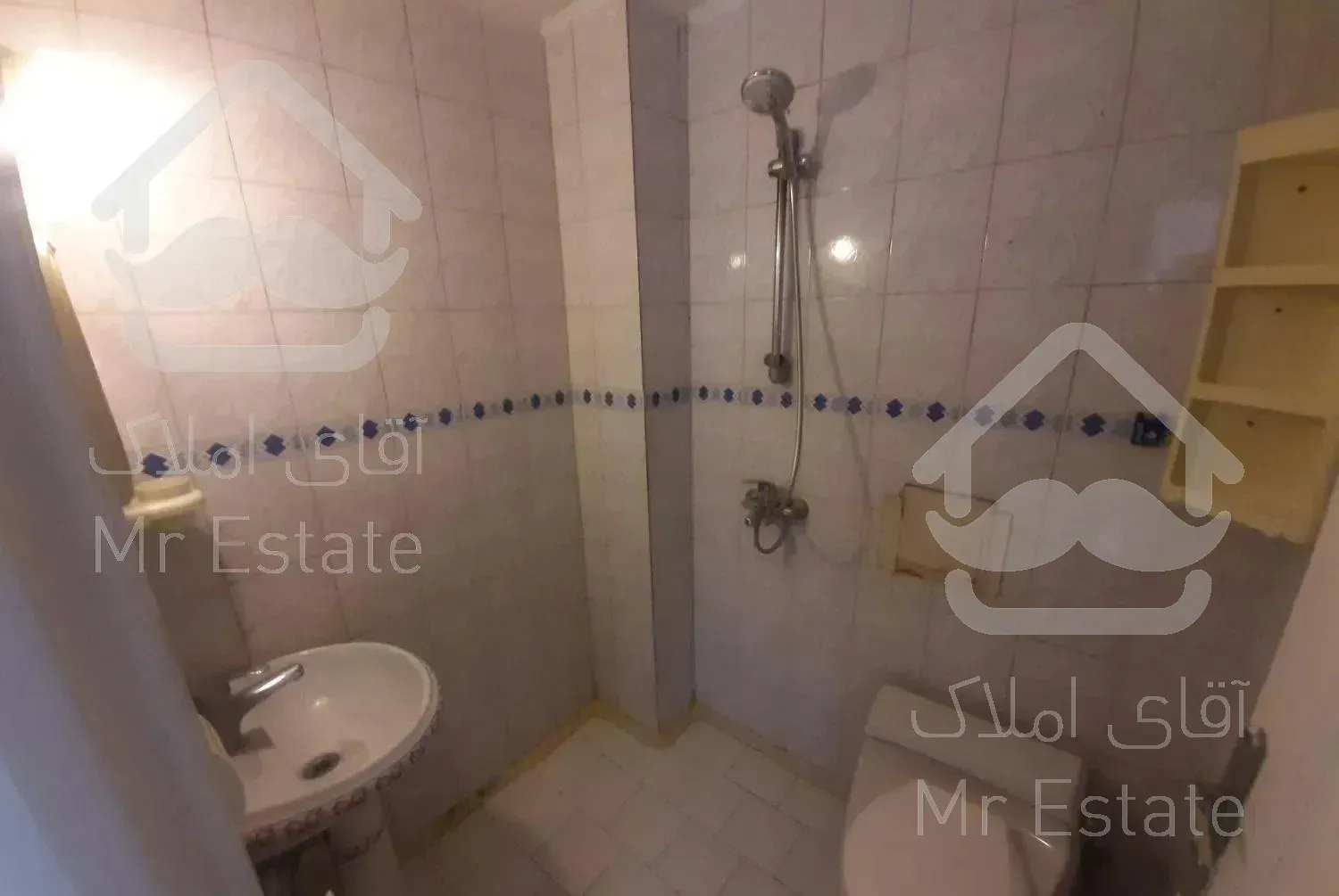 آپارتمان . ۱۱۲ متری . دو خواب . نیلوفر ۱