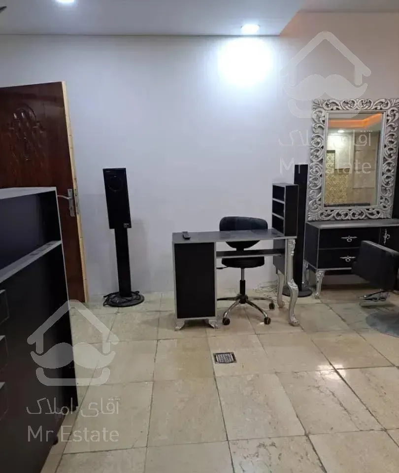 واحد ۱۰۰متری فلت تاپ لوکیشن دریاچه چیتگر*