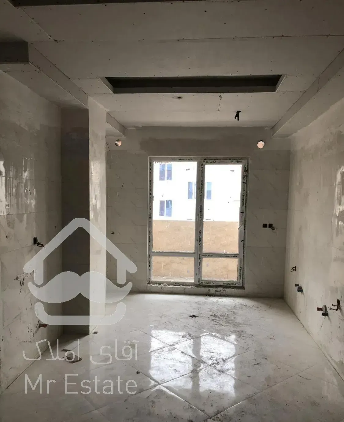 ۸۳ متری نوساز//فول امکانات//خ دهقان