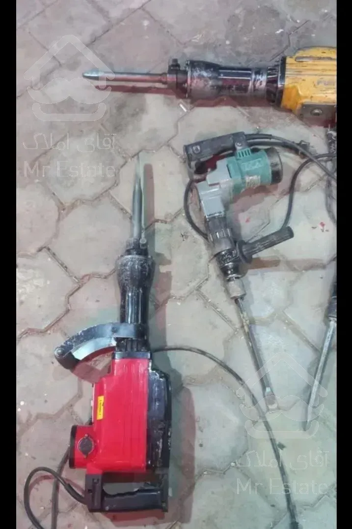 کنده کاری و تخریب جای لوله با پیکور.بالابر