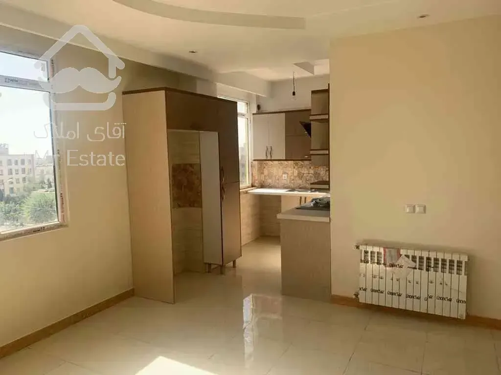 اپارتمان ۸۴متری کلیدنخورده فردوس شرق