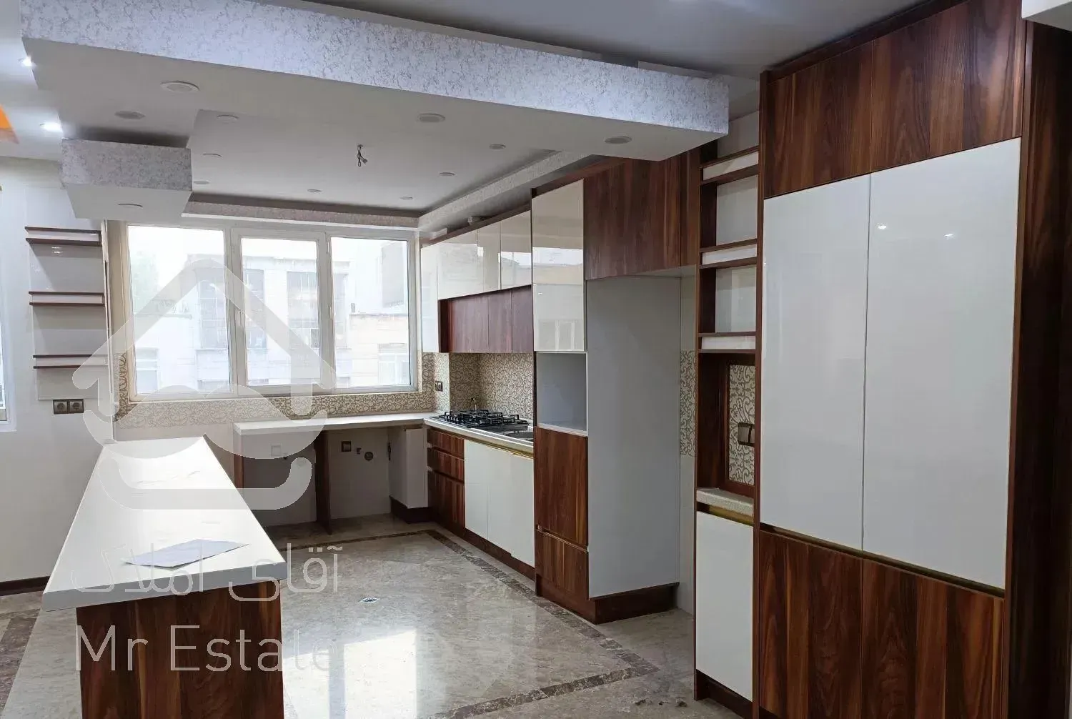 آپارتمان ۱۵۰ متر ۳خواب نوساز (میرزای شیرازی )