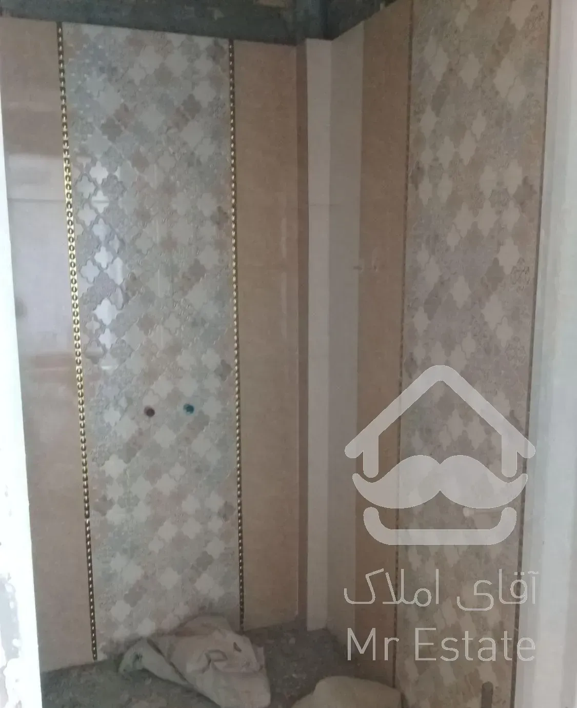 کاشی کاری وسنگ کاری