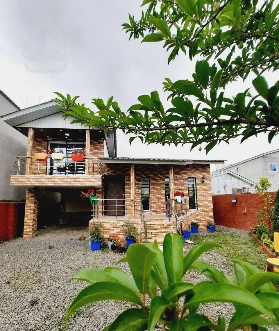 ویلاباغچه245متری*شهرک تهرانی*سنددار