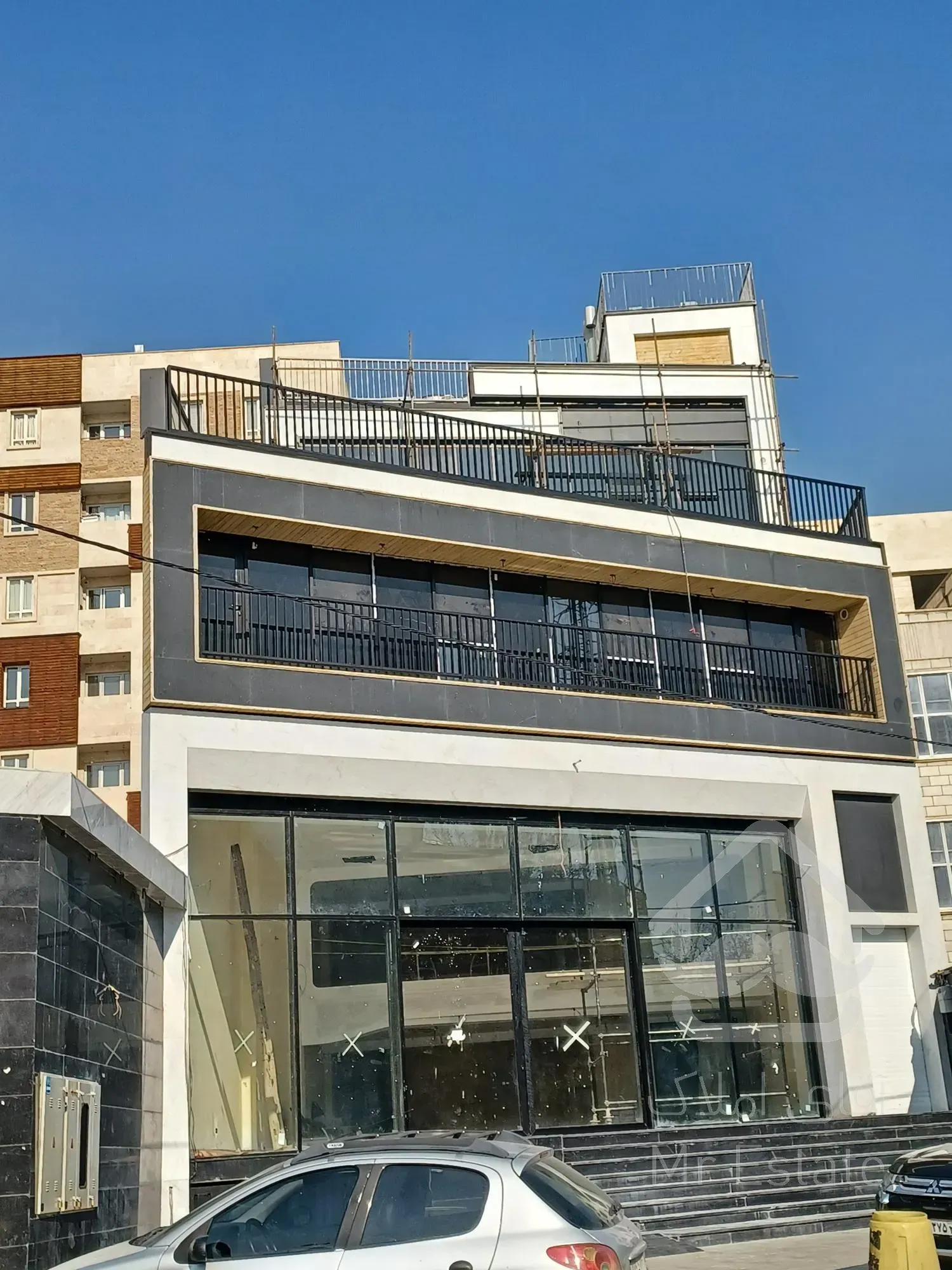 اجاره مستغلات سند اداری نوساز صادقیه