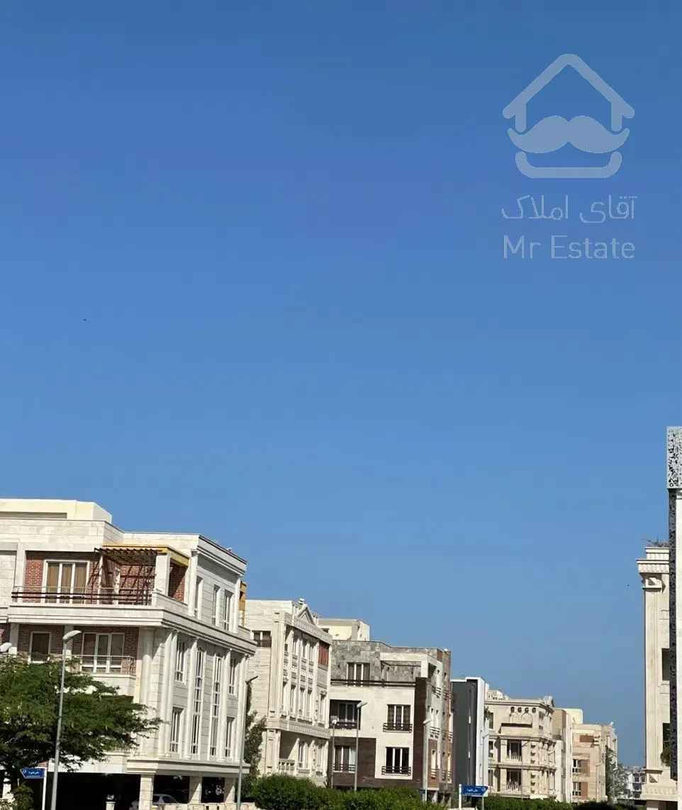 بلوک یکجا 245متر بنا 5واحدی فاز F