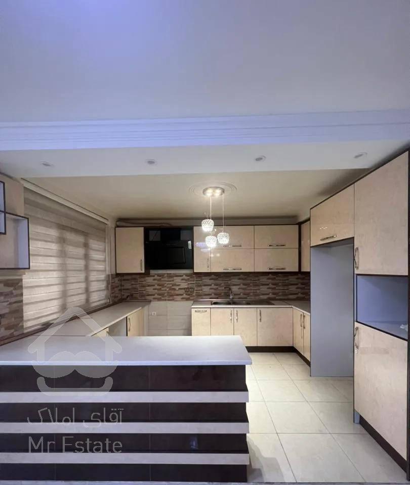 ۱۰۰متر،۲خواب/۶سال ساخت/خطی روبه آفتاب