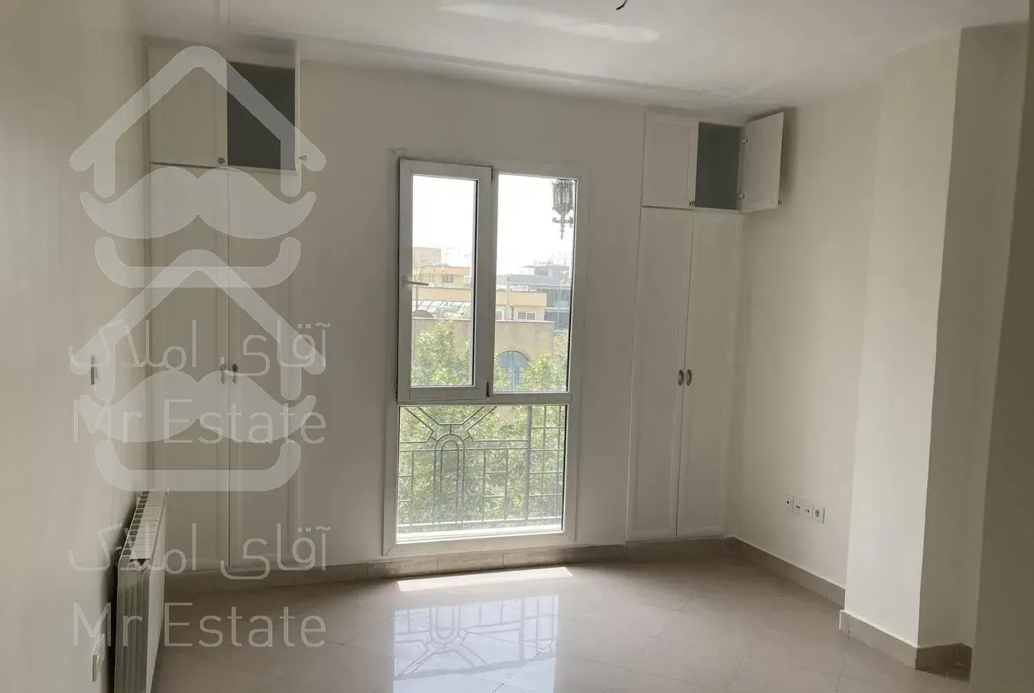 ۲۰۵ متر ، داوود اسلامی ، فول امکانات