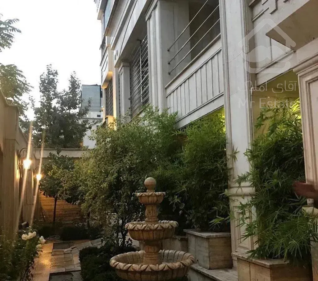 200 متر مغازه با 20 متر دهنه بر فرشته الهیه