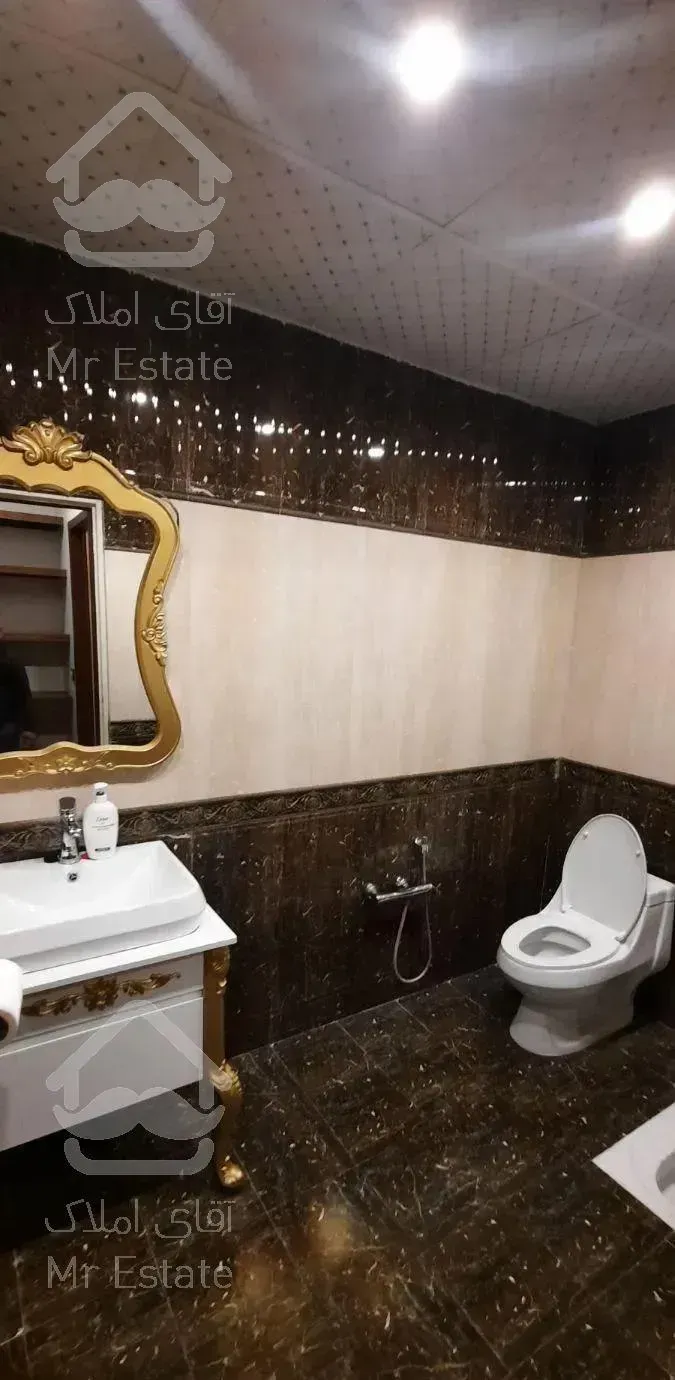 ۱۴۵ متر رو به افتاب / تک واحدی /۲پارکینگ سندی