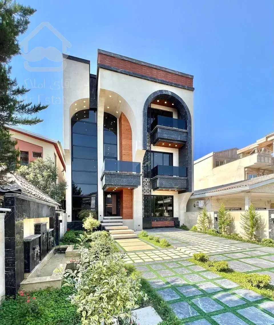 ویلاخاص پسندا۳۰۰متری با آسانسور/سندار/چمستان