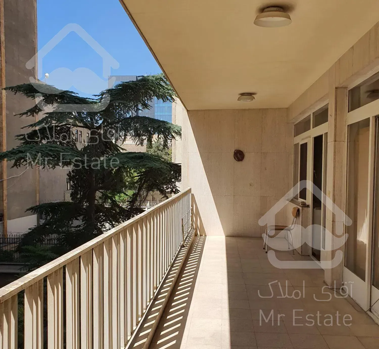 ۲۳۳ متر فول امکانات بخارست