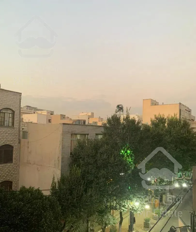 آپارتمان ۶۵ متر  بازسازی  بر خیابان صفدری،بغل مترو