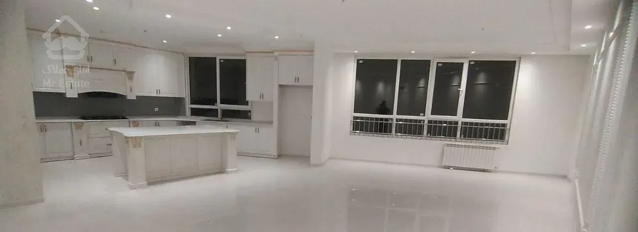 ۹۵متر*اقبال قبل پیروزی*صفرسازی شده رو به پارک