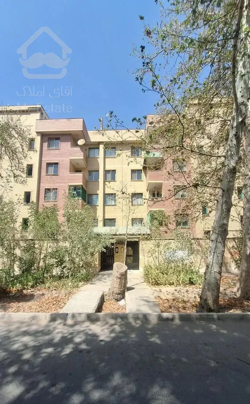 آپارتمان ۸۳ متری ، خیابان درختی شهرک ناز