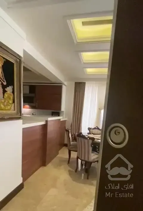 188متر3خواب/تکواحدی/طبقات بالا/7ساله/از 3جهت نور