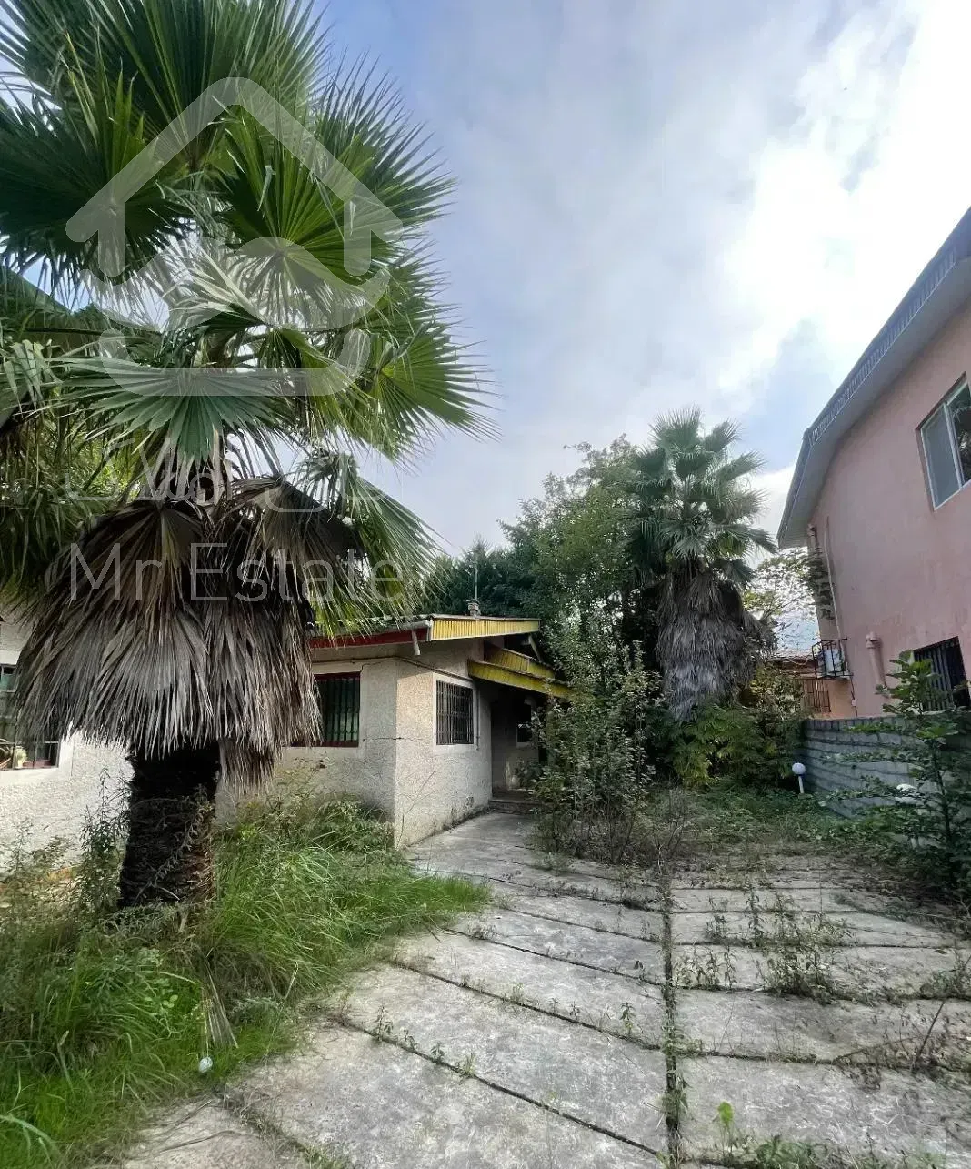 ۳۳۰زمین ۱۳۰ بنا شهرک کتی سند شش دانگ زیر قیمت