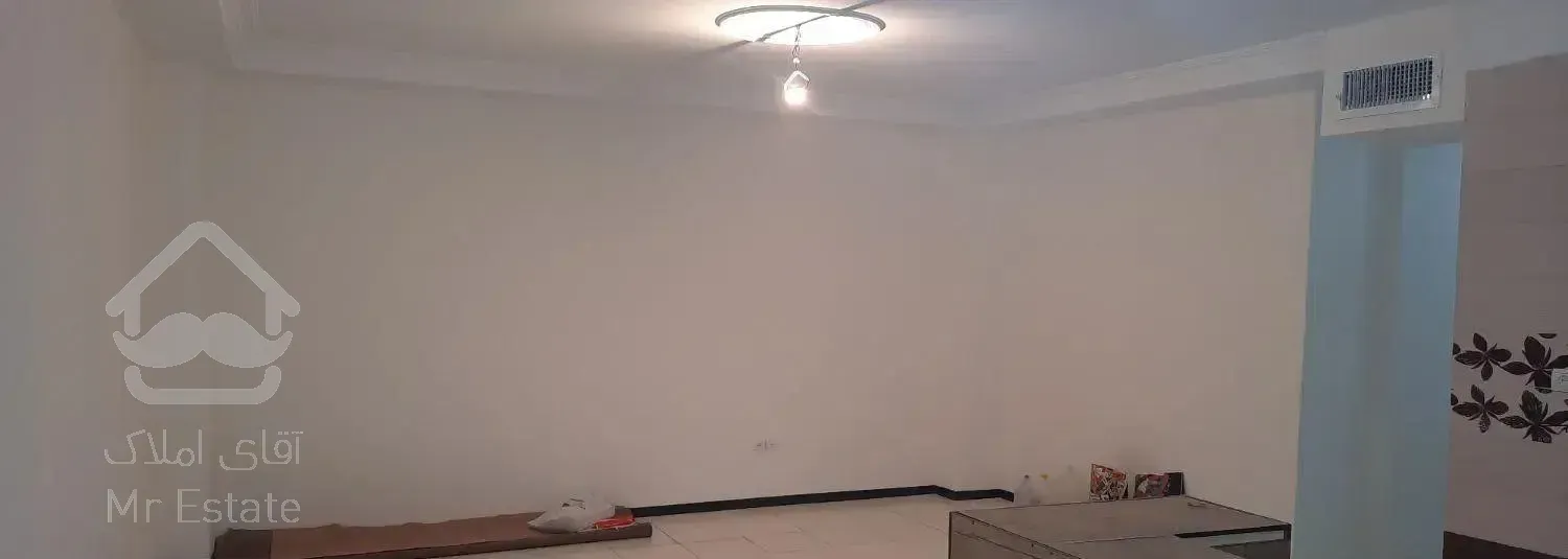 آپارتمان ۶۵متری یکخوابه تمیز