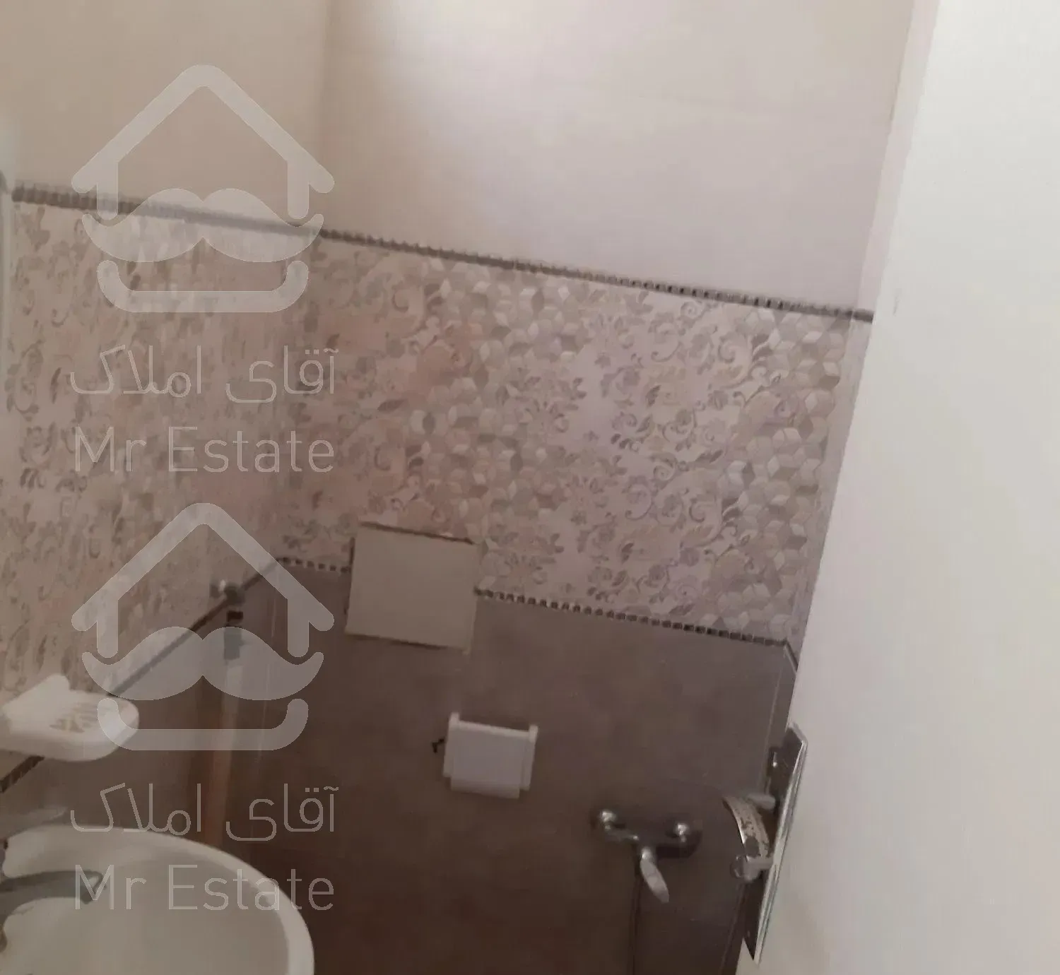 ۶۲ متر دو خواب شربیانی شرقی