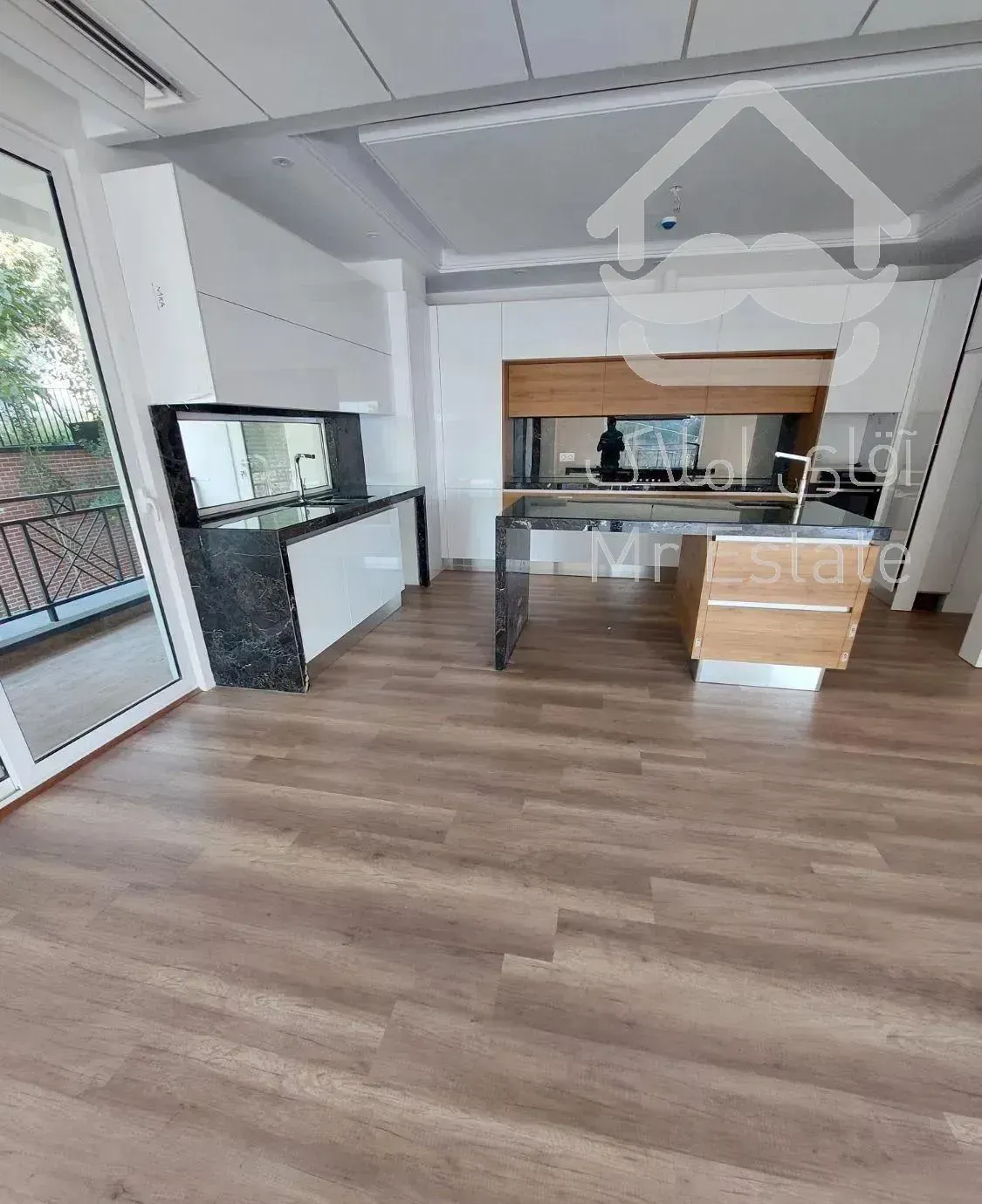 ۲۳۳ متر  لوکیشن سوهانک