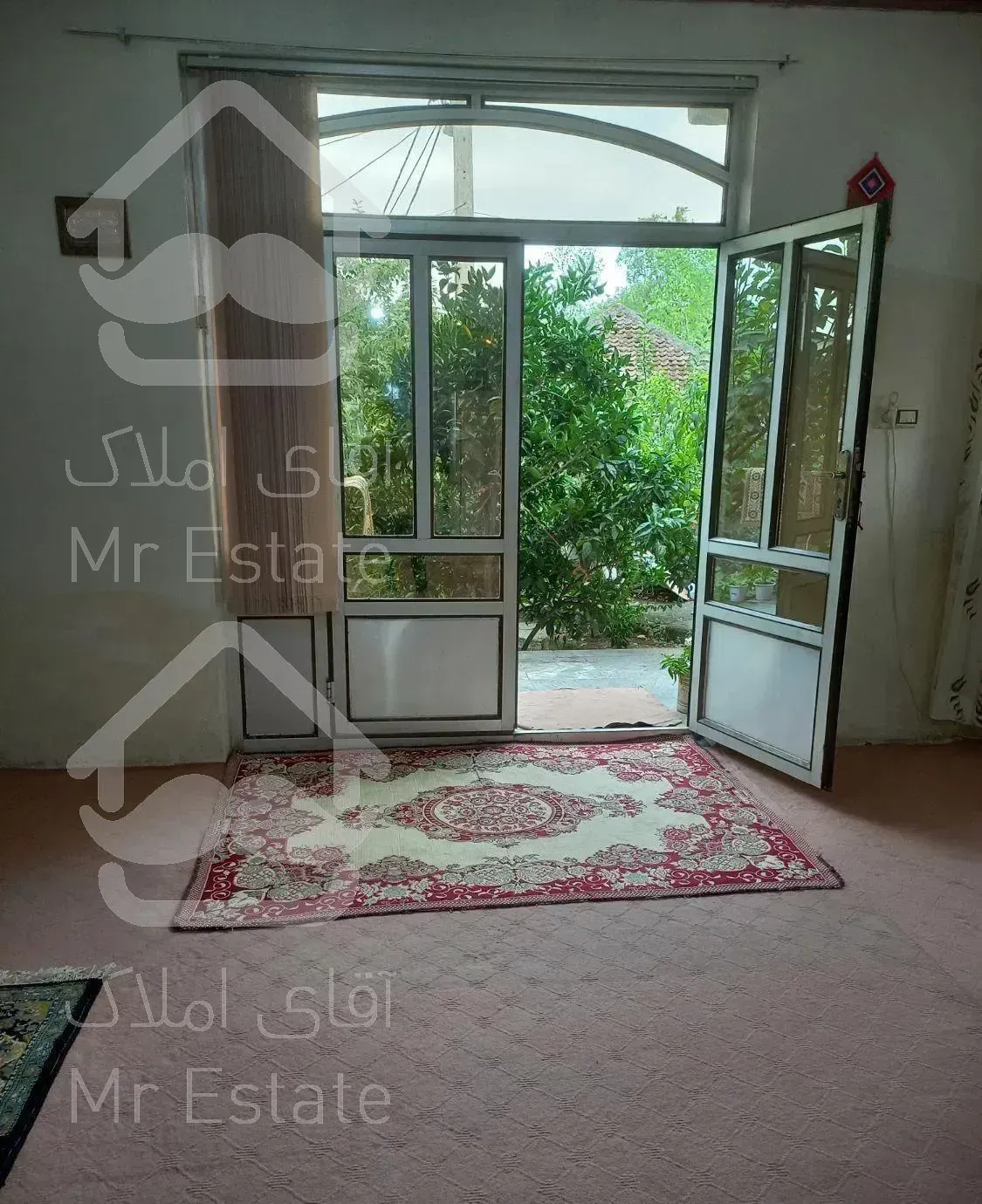 سوئیت تک خوابه با منظره سرسبز