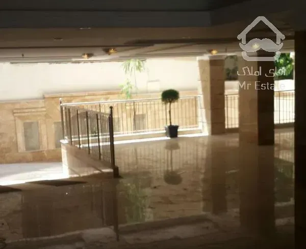 90 متری آلاله شرقی