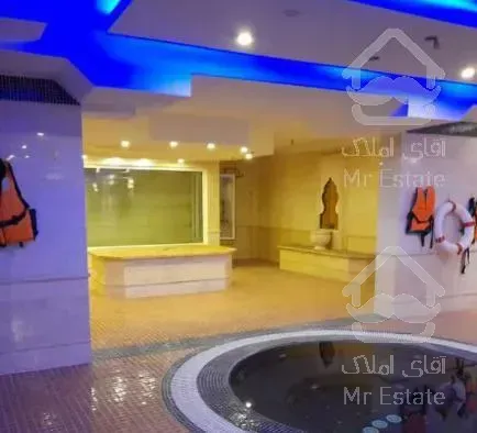 واحد 240 متری واقع در شهرک غرب