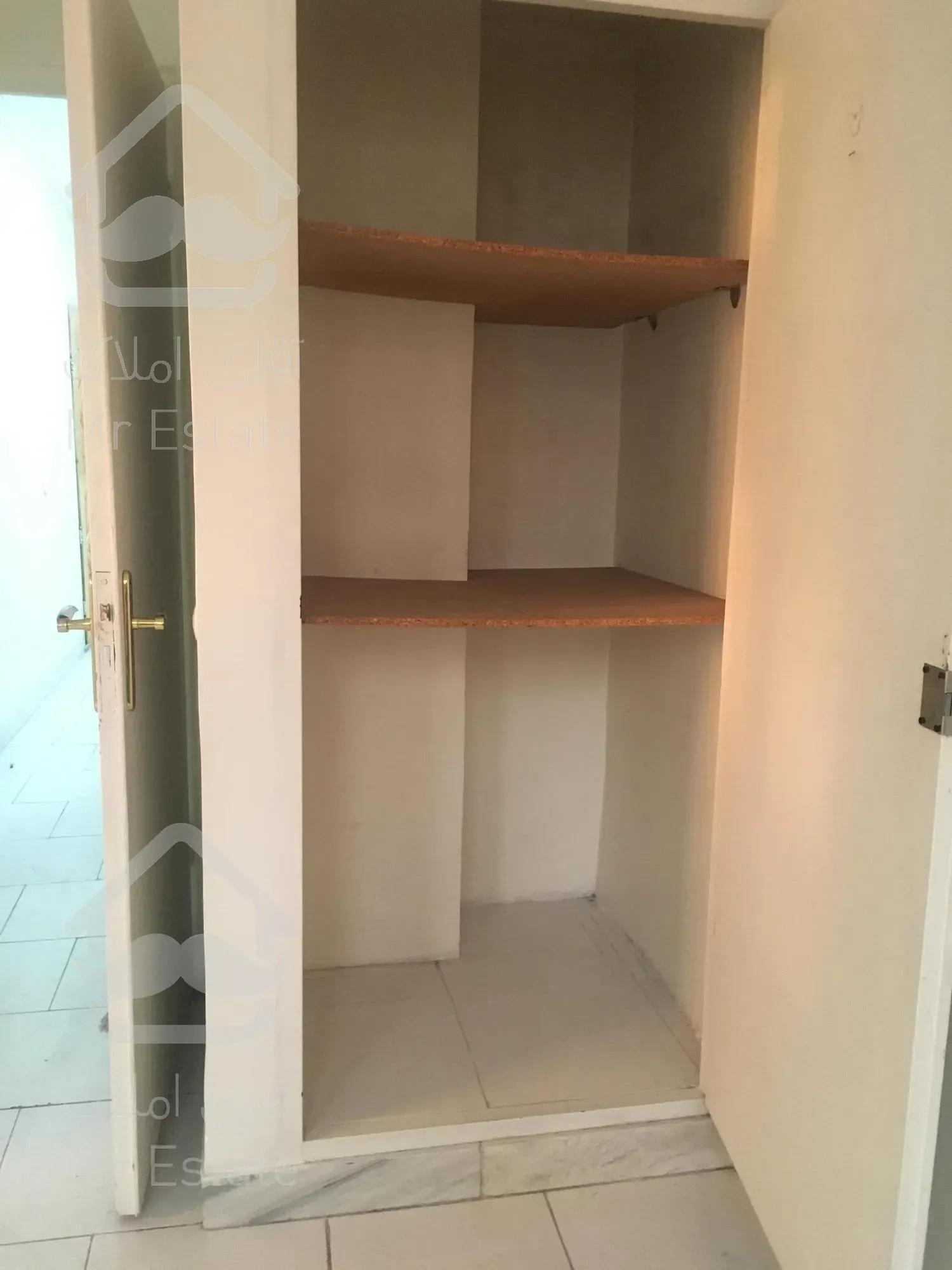 فووری فروش اپارتمان بر خیابان دامپزشکی